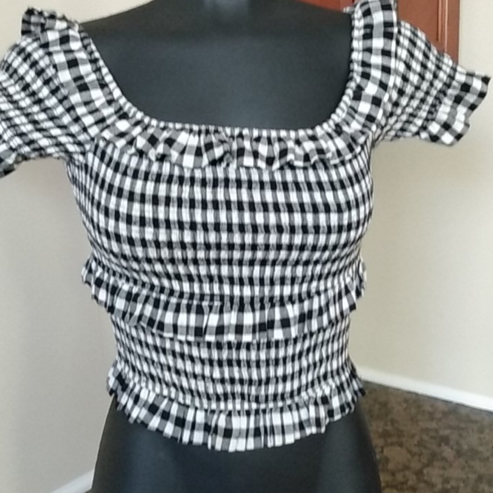 Shirt - Picture 2 of 6